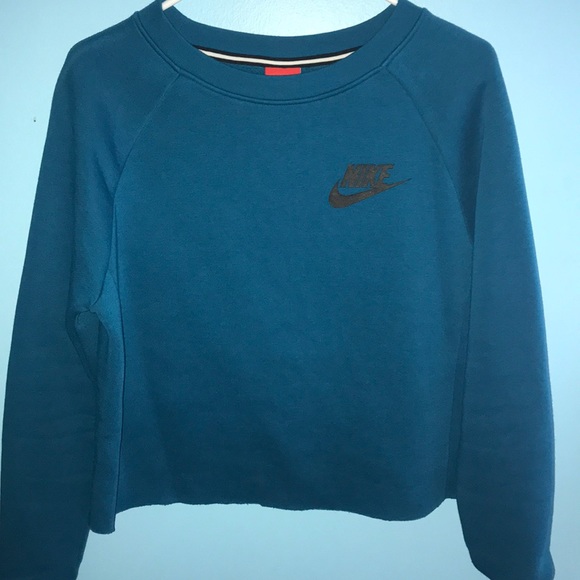 turquoise nike sweatshirt